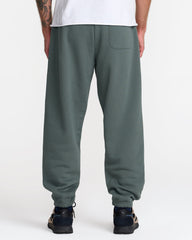 VA Essential Sweatpant - Balsam Green