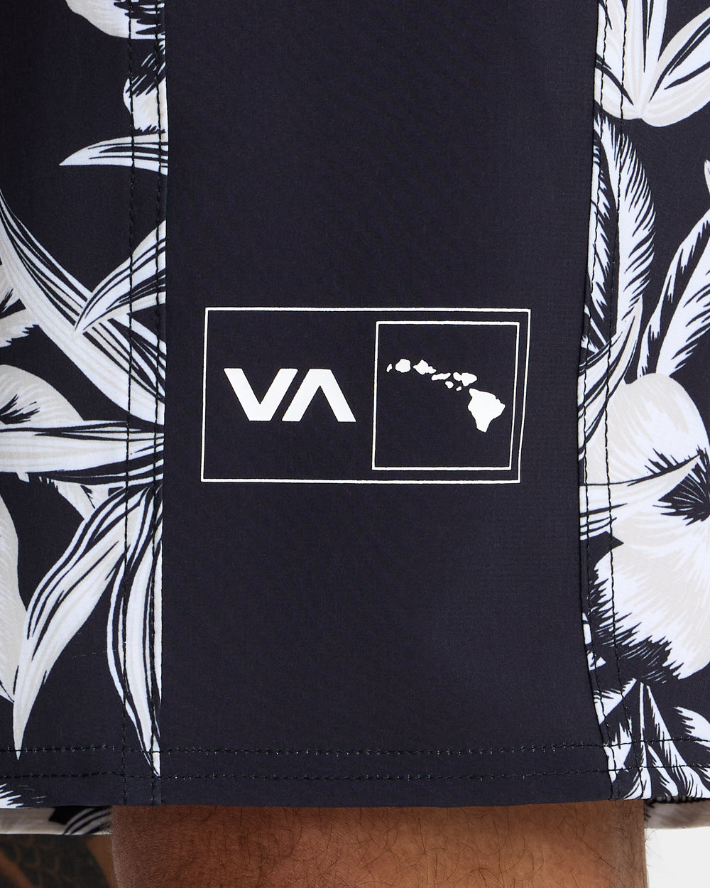 Apex 2 Trunks - Black Floral