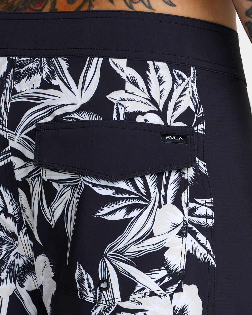 Apex 2 Trunks - Black Floral