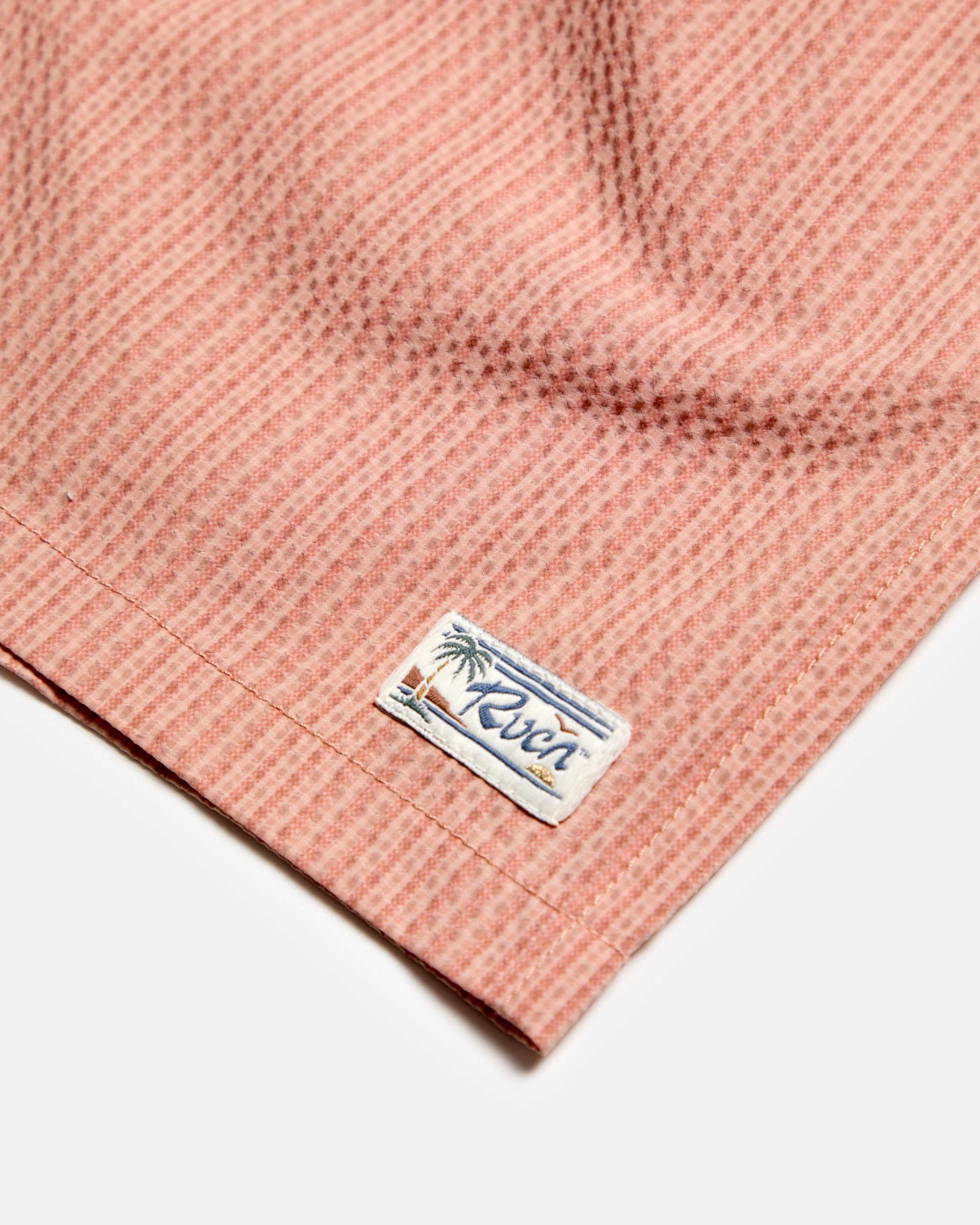 Exotica Seersucker Elastic 17" Short - Apricot