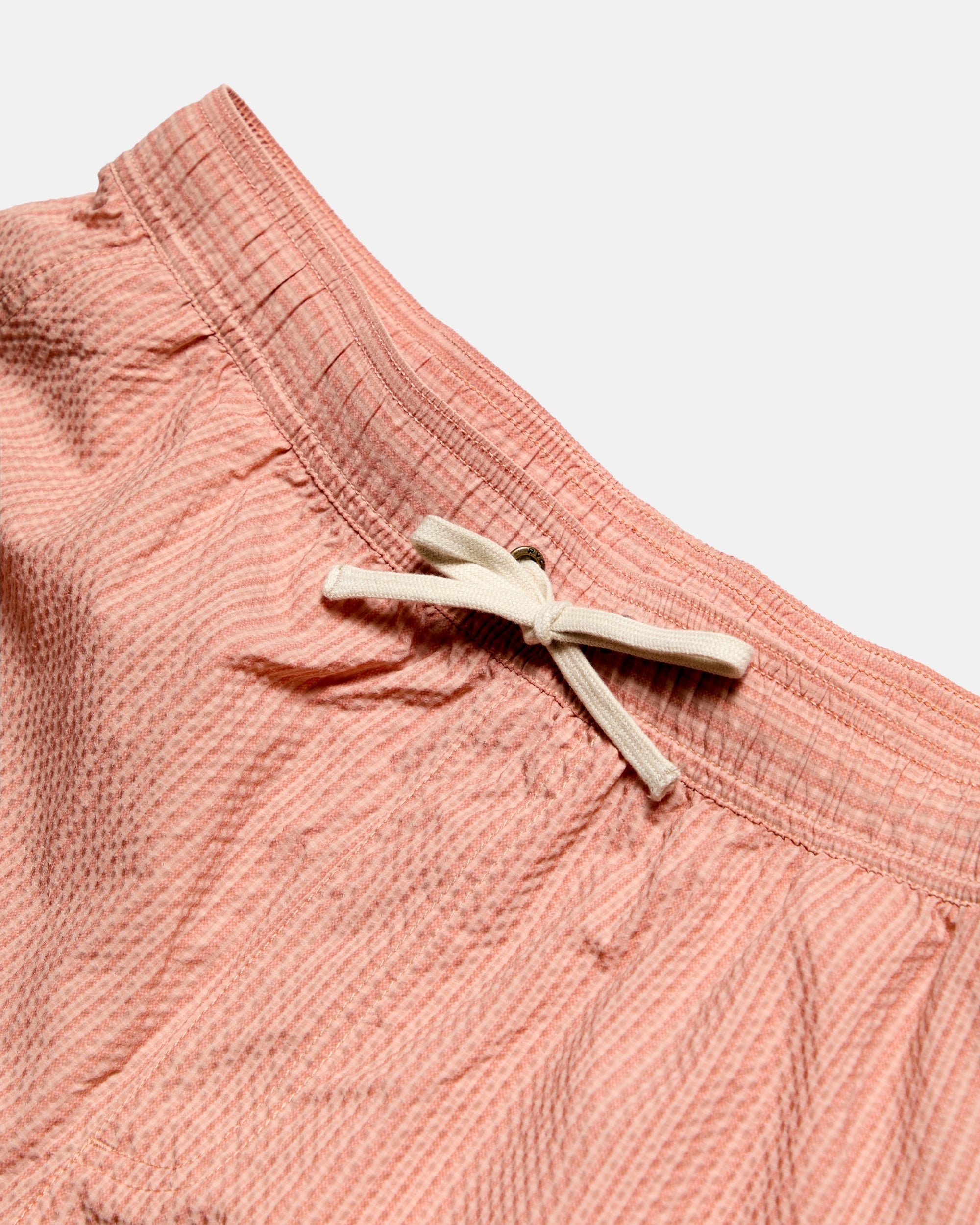 Exotica Seersucker Elastic 17" Short - Apricot