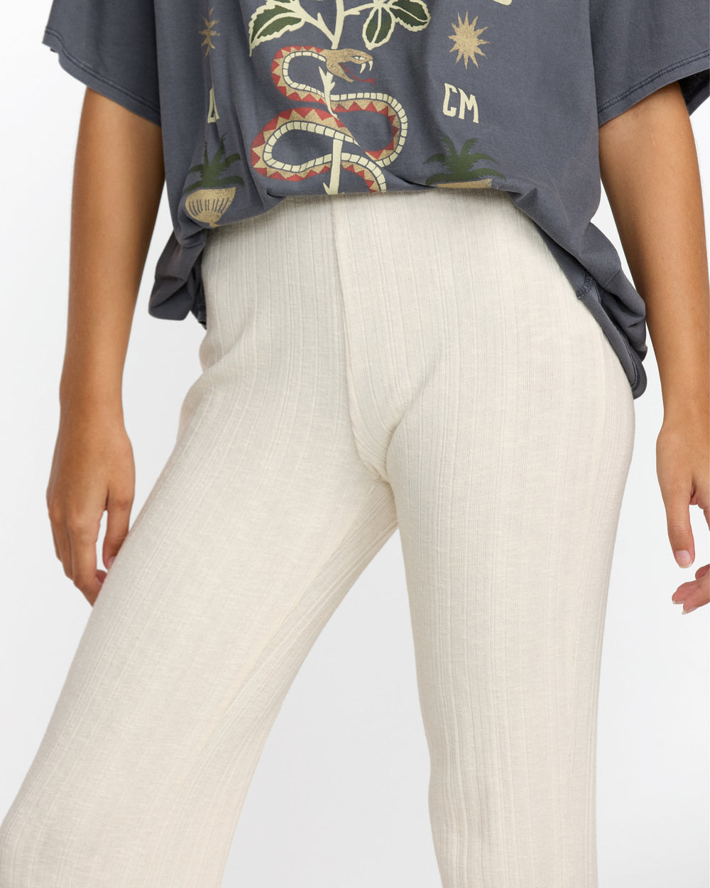 Ava Pant - Cloud