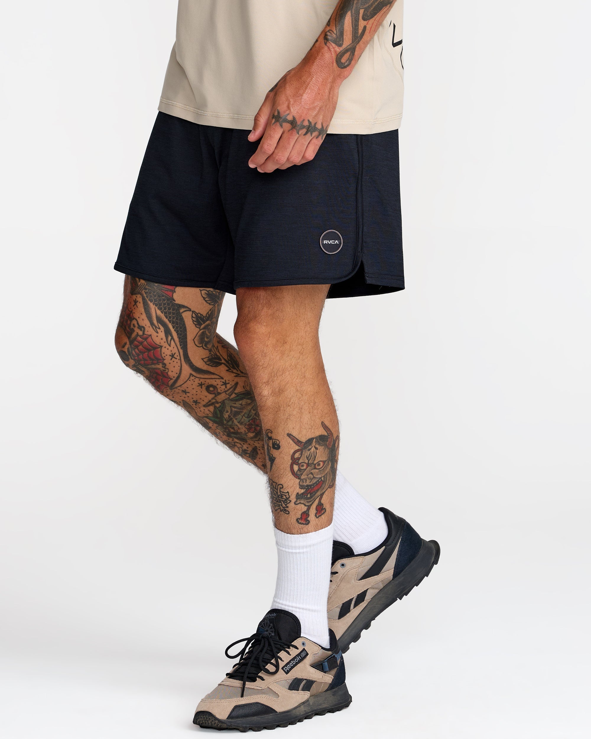 Yogger Recover 17" Short - Black