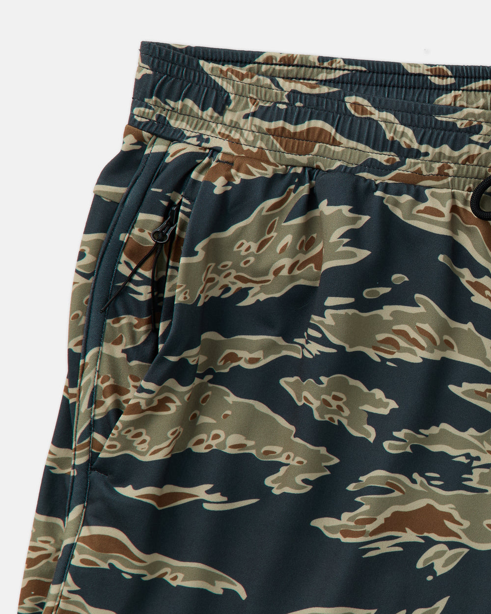 Yogger Recover 17" Shorts - Tiger Camo