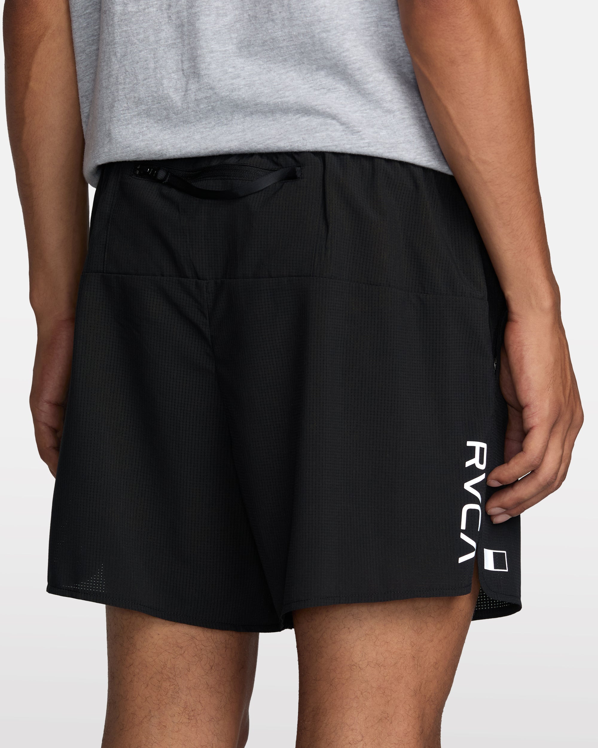 Yogger Lite 15" Short - Black