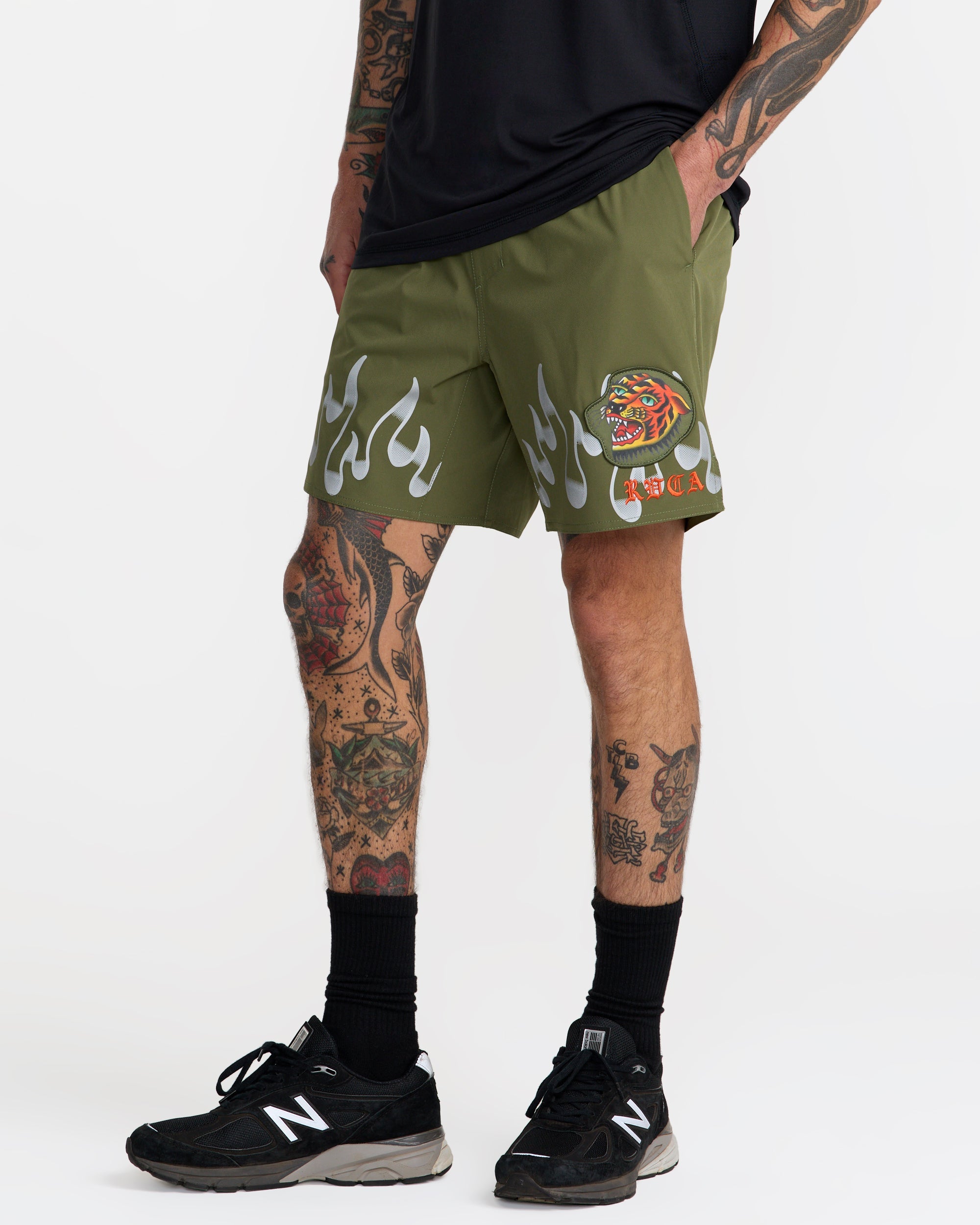Yogger 2 In 1 Short 17" Shorts - Army Green