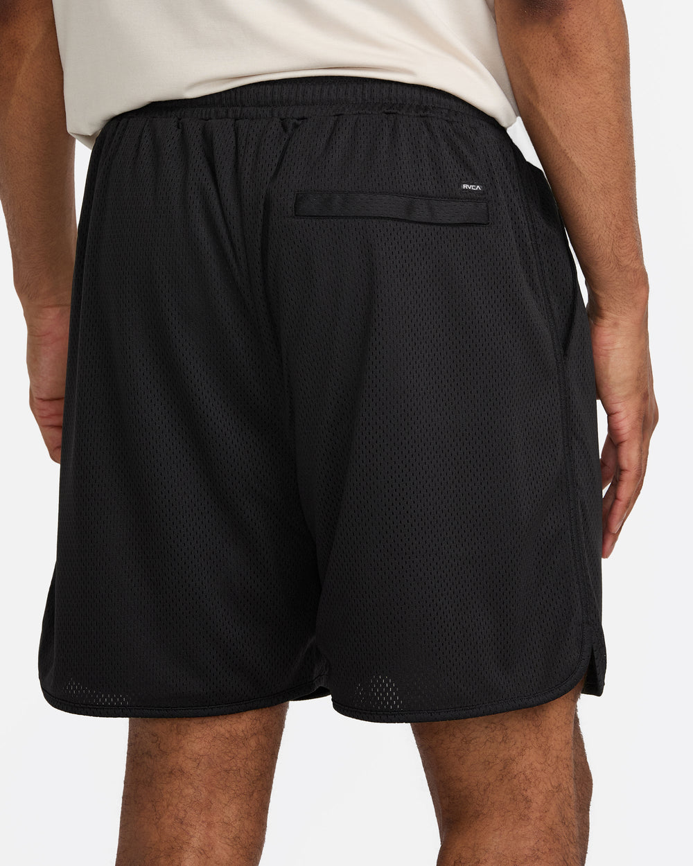 VA Essential Mesh Short 18" Short - Black