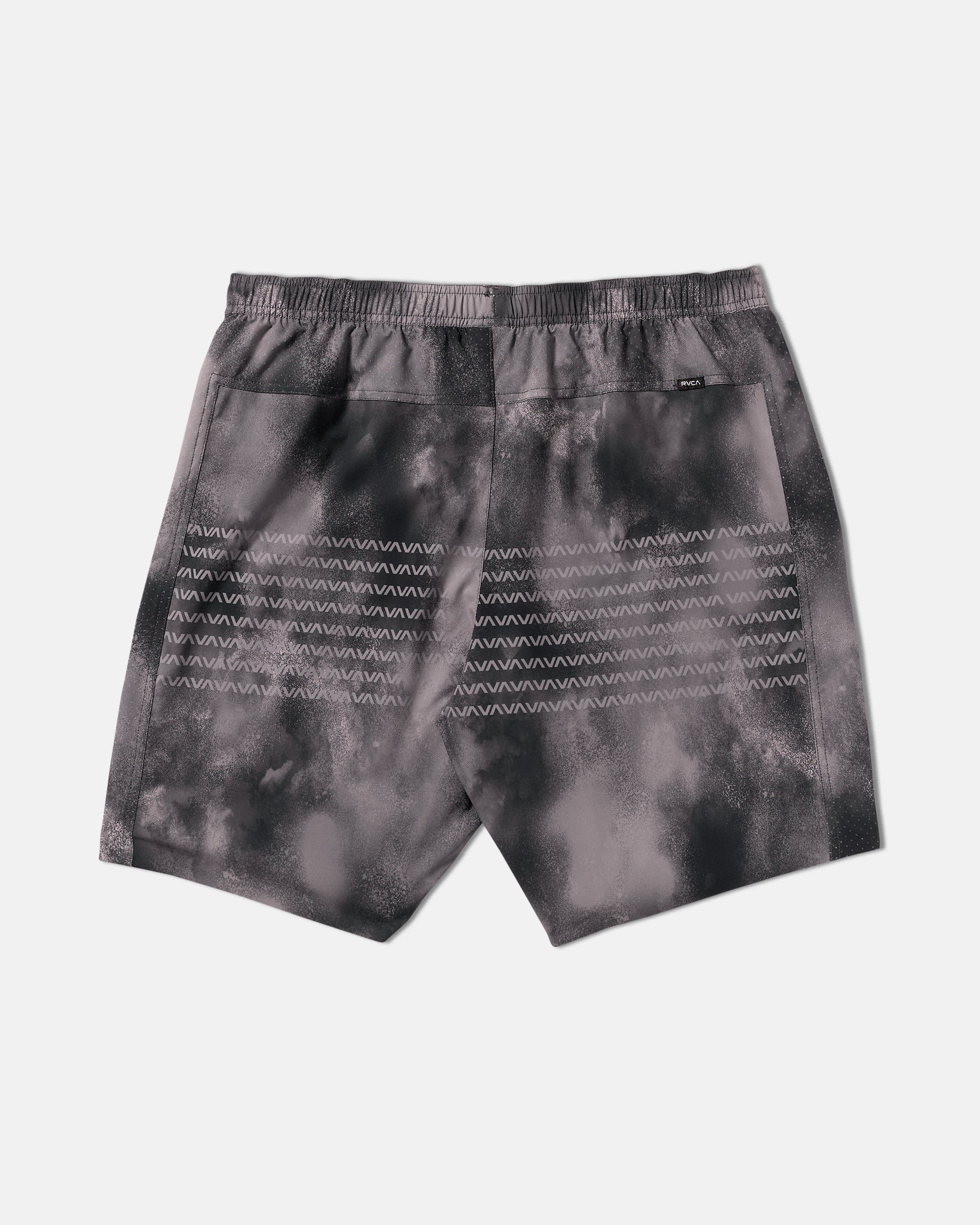 Yogger Plus 2 18" Short - Smoke