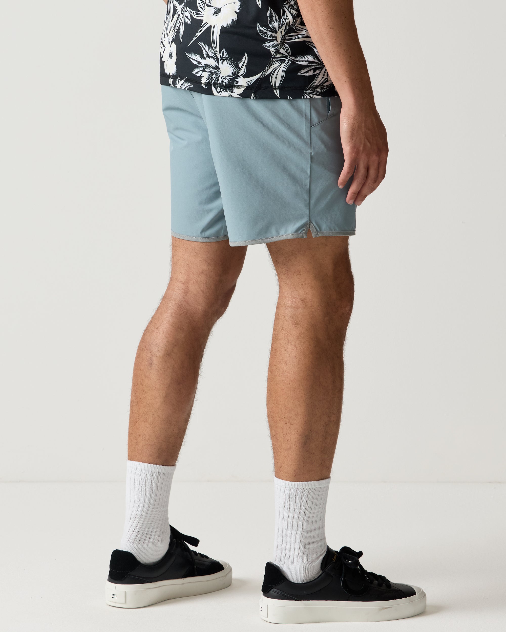 Yogger Stretch Contrast 17" Shorts - Lead