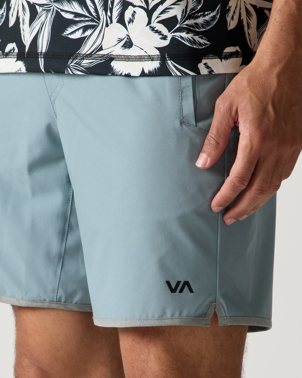Yogger Stretch Contrast 17" Shorts - Lead