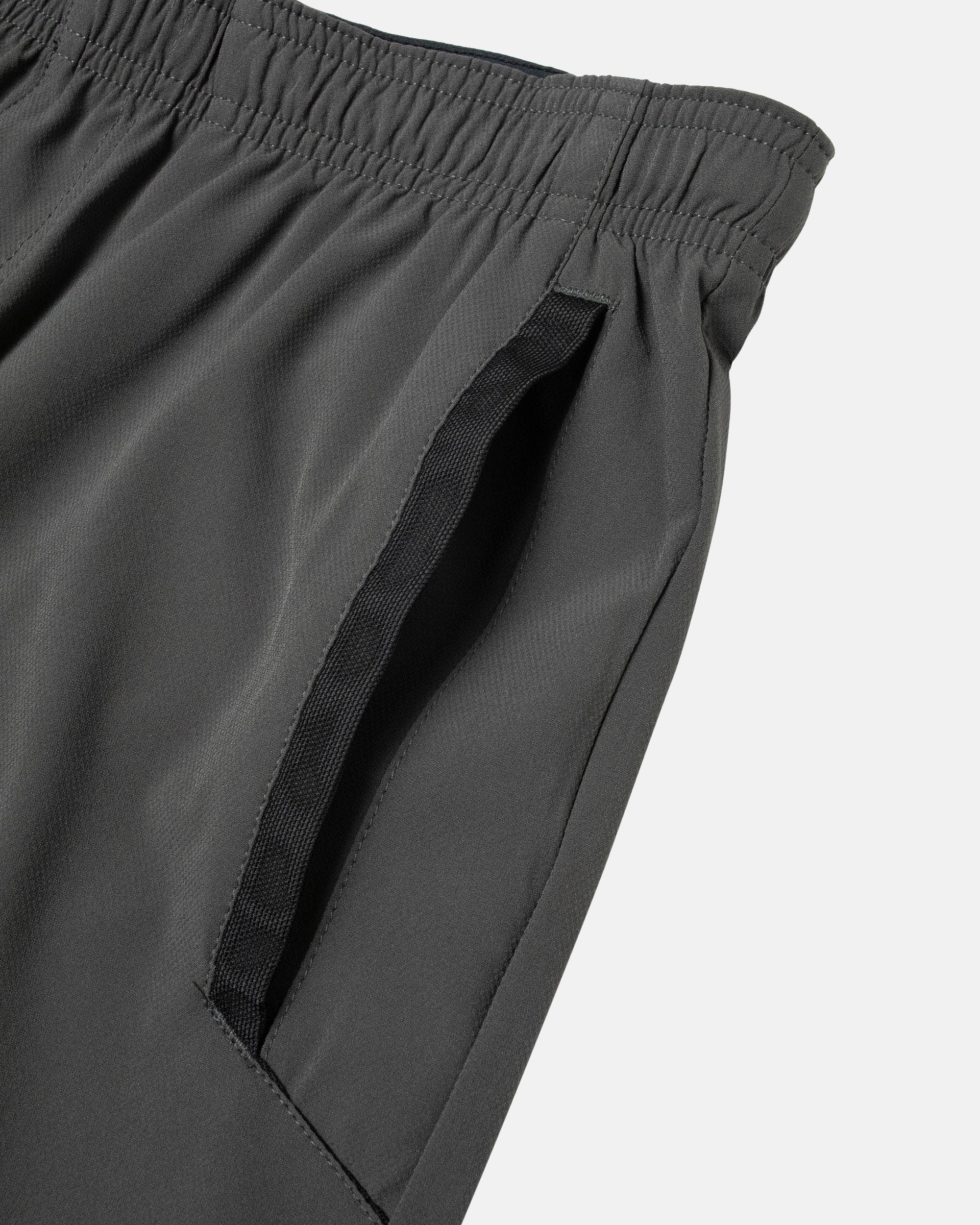 Yogger Stretch 17" Short - Slate Grey