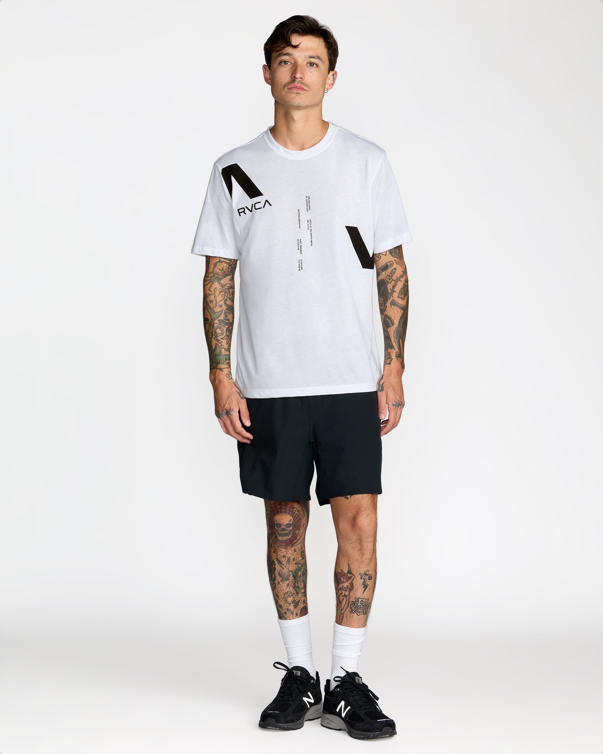 VAa Divided Short Sleeve Tee - White