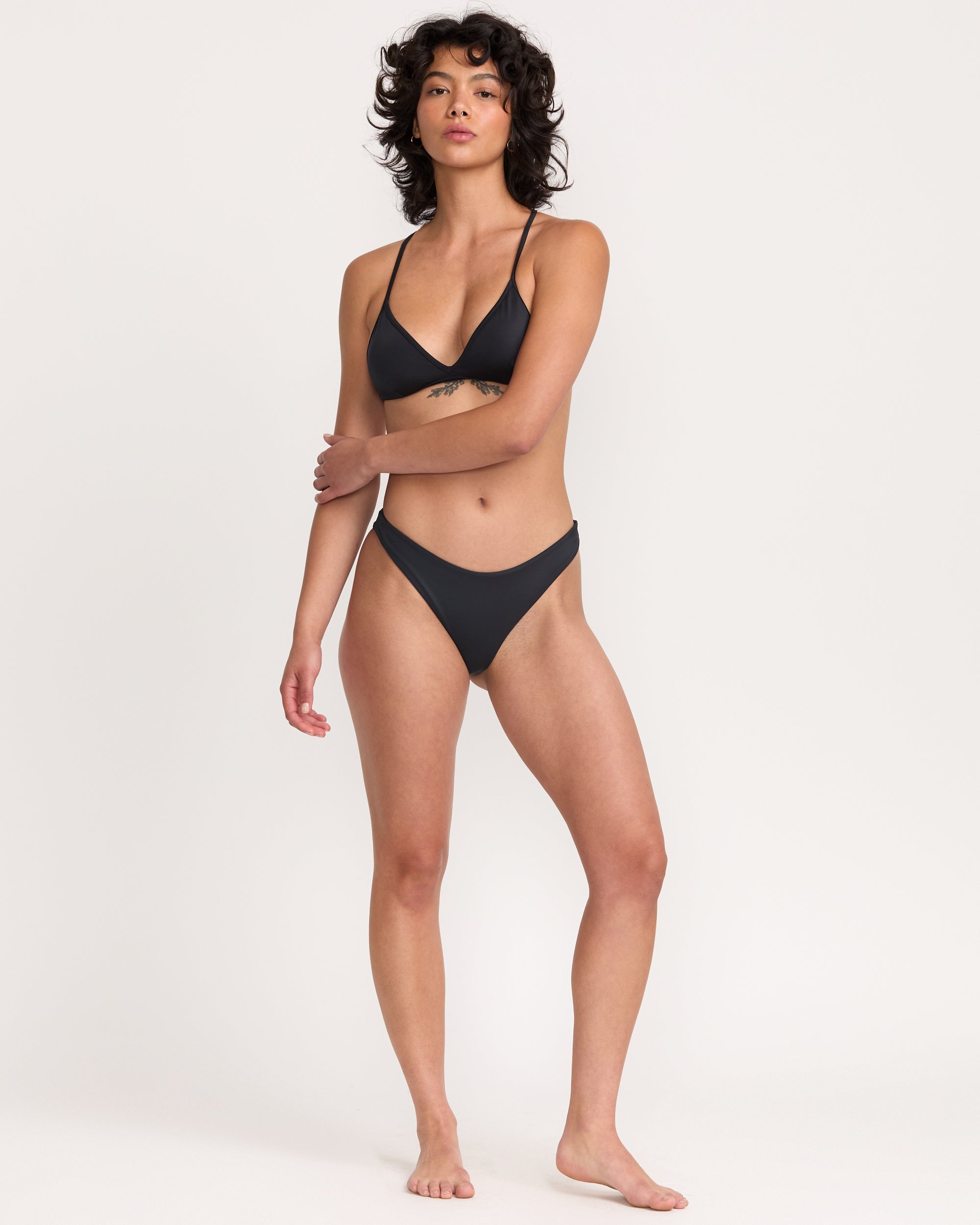 Solid Triangle Crossback - RVCA Black