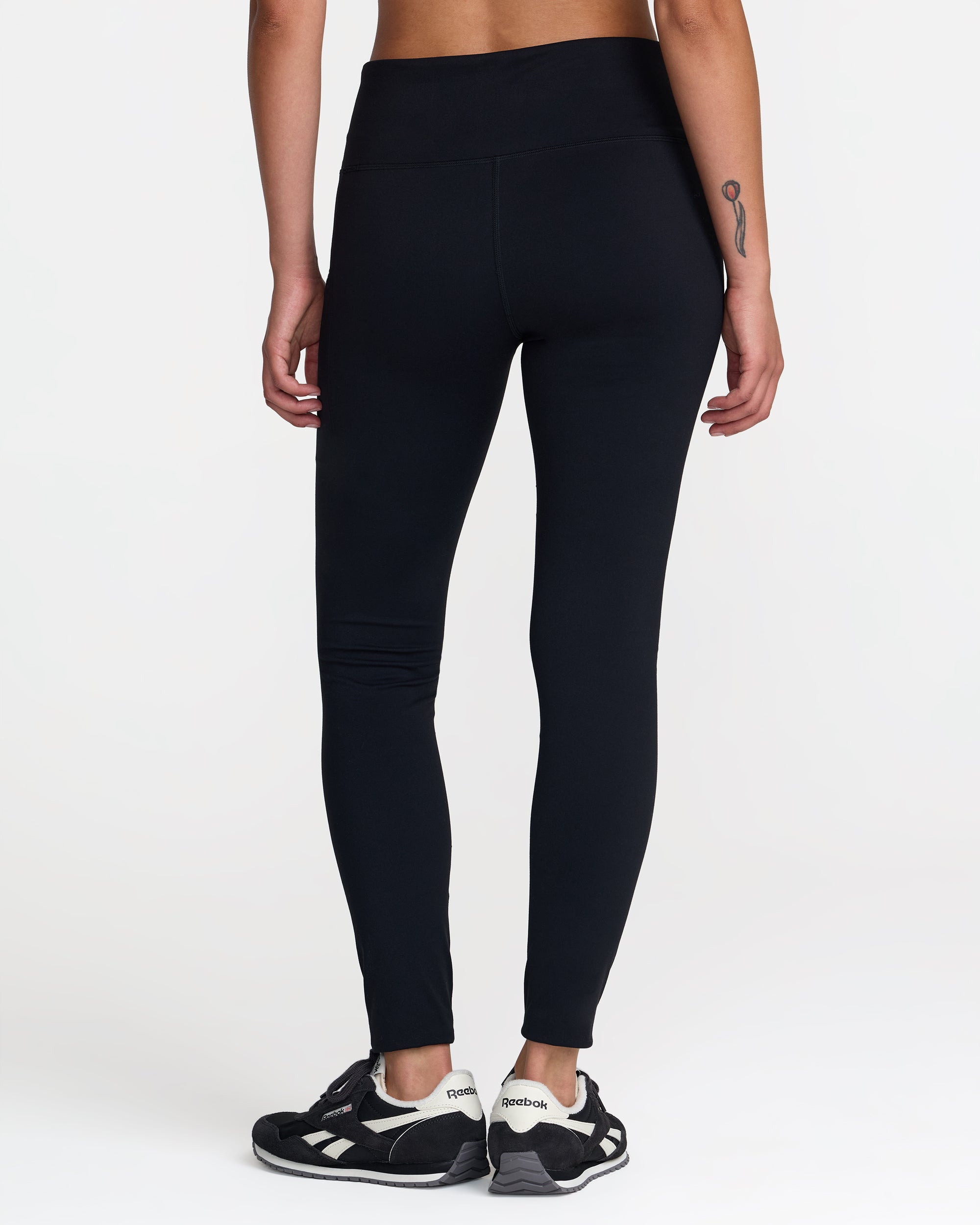 VA Essential Legging II - Black