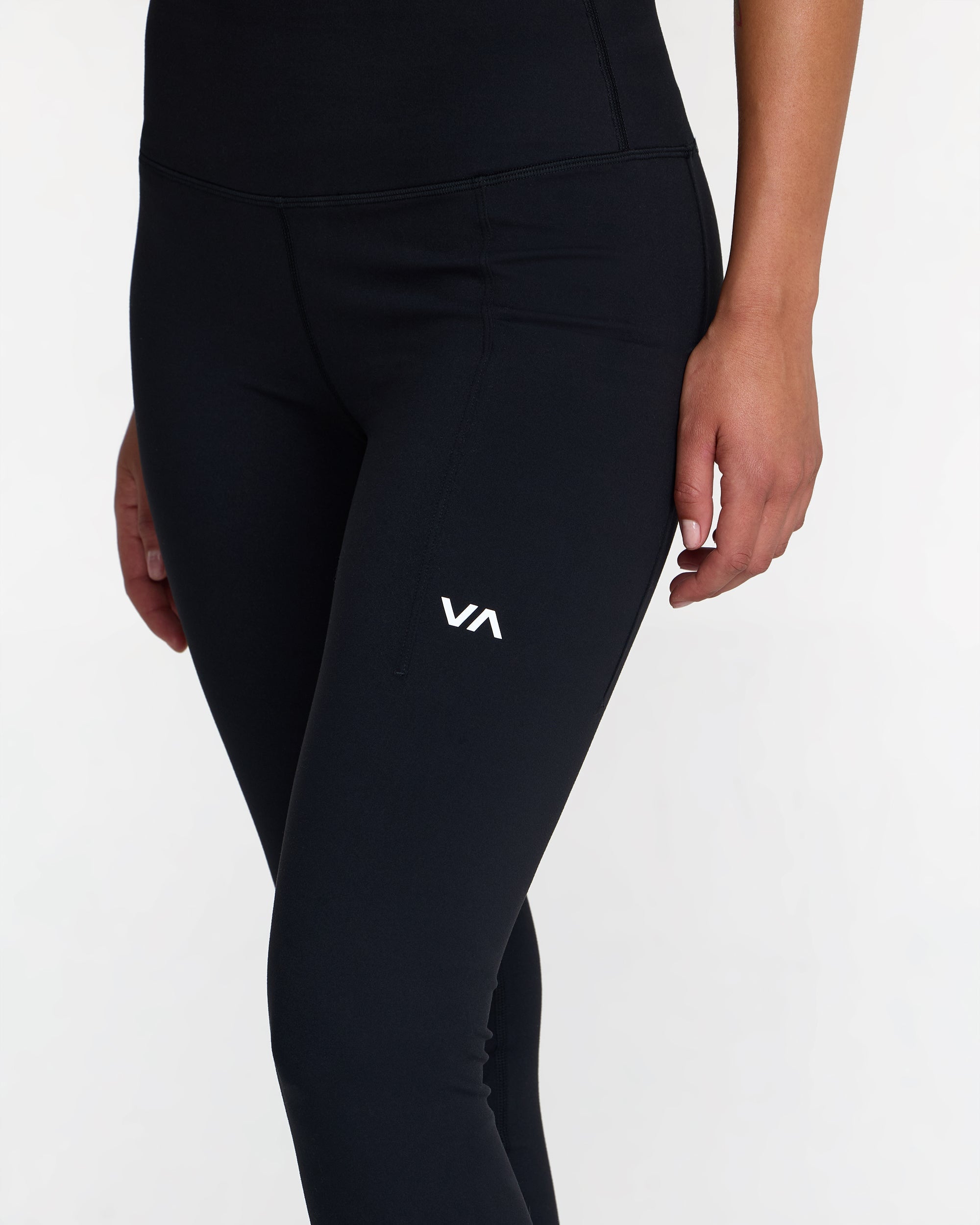 VA Essential Legging II - Black