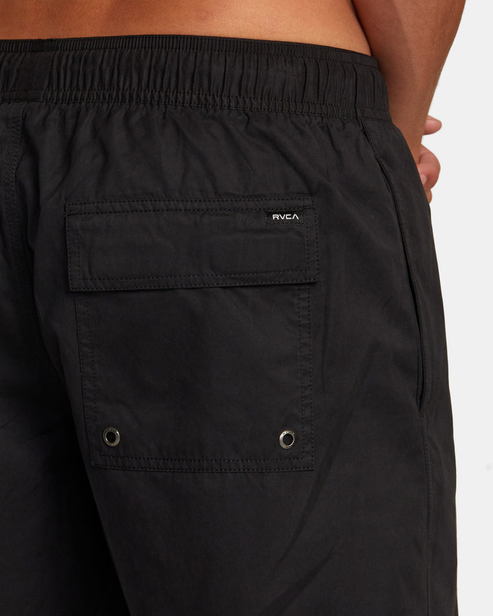 Opposites Elastic 2 Trunk 17" - Black