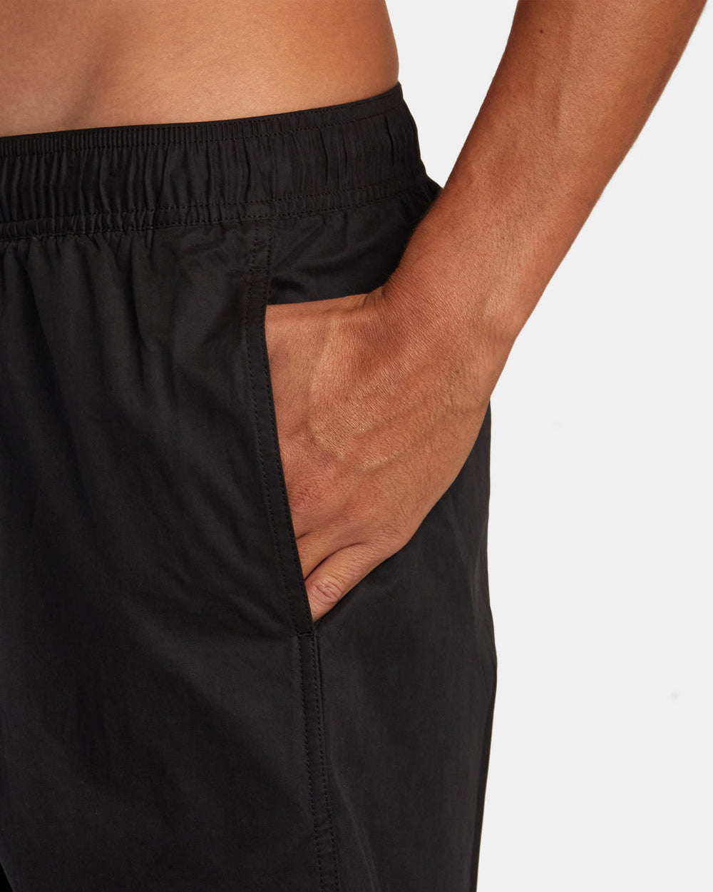 Opposites Elastic 2 Trunk 17" - Black
