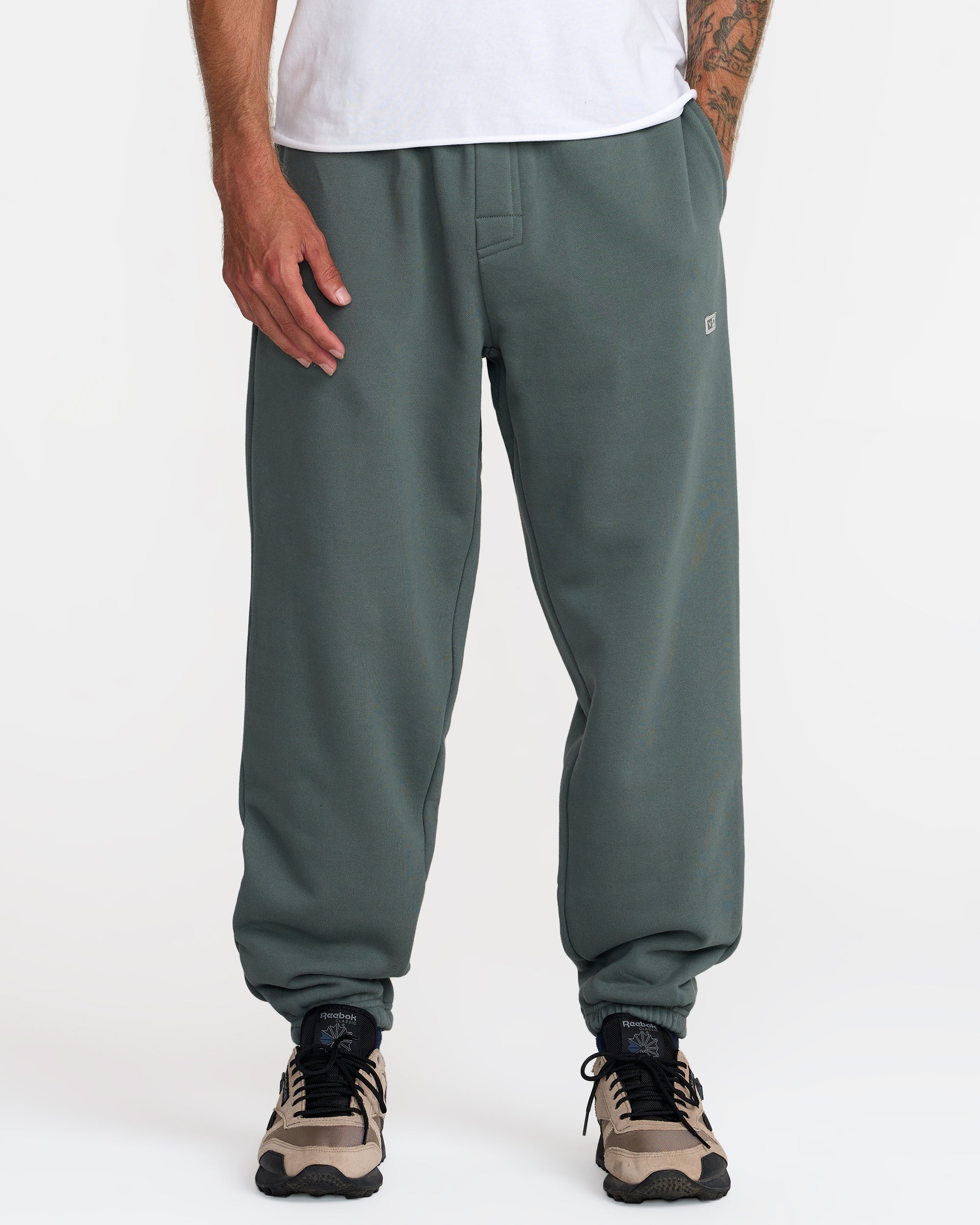 VA Essential Sweatpant - Balsam Green