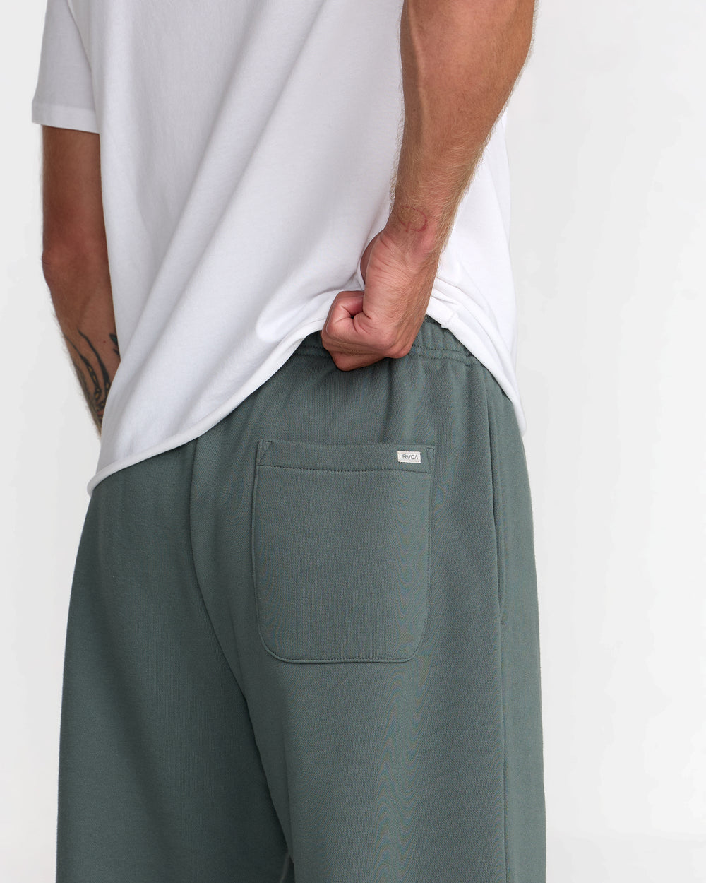 VA Essential Sweatpant - Balsam Green
