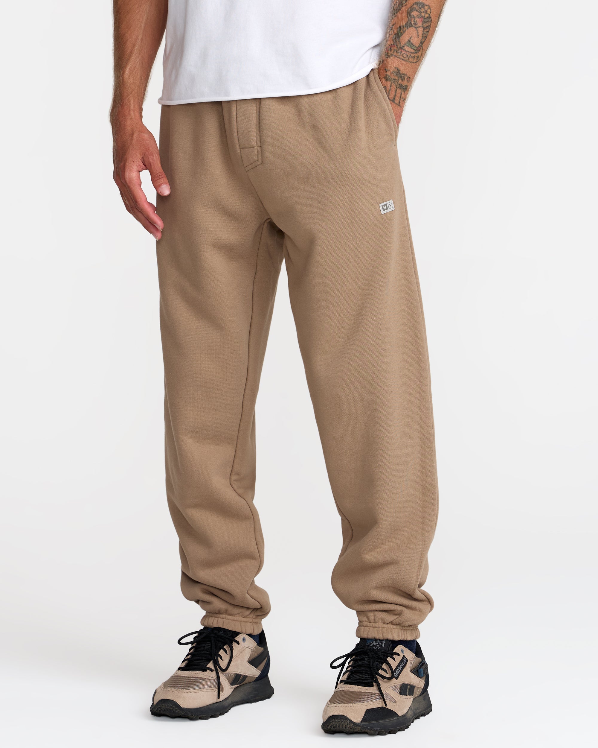 VA Essential Sweatpant - Dark Khaki