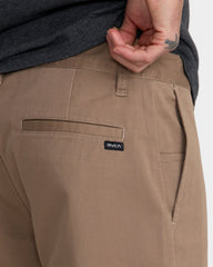 Weekend Stretch Short 20" - Dark Khaki