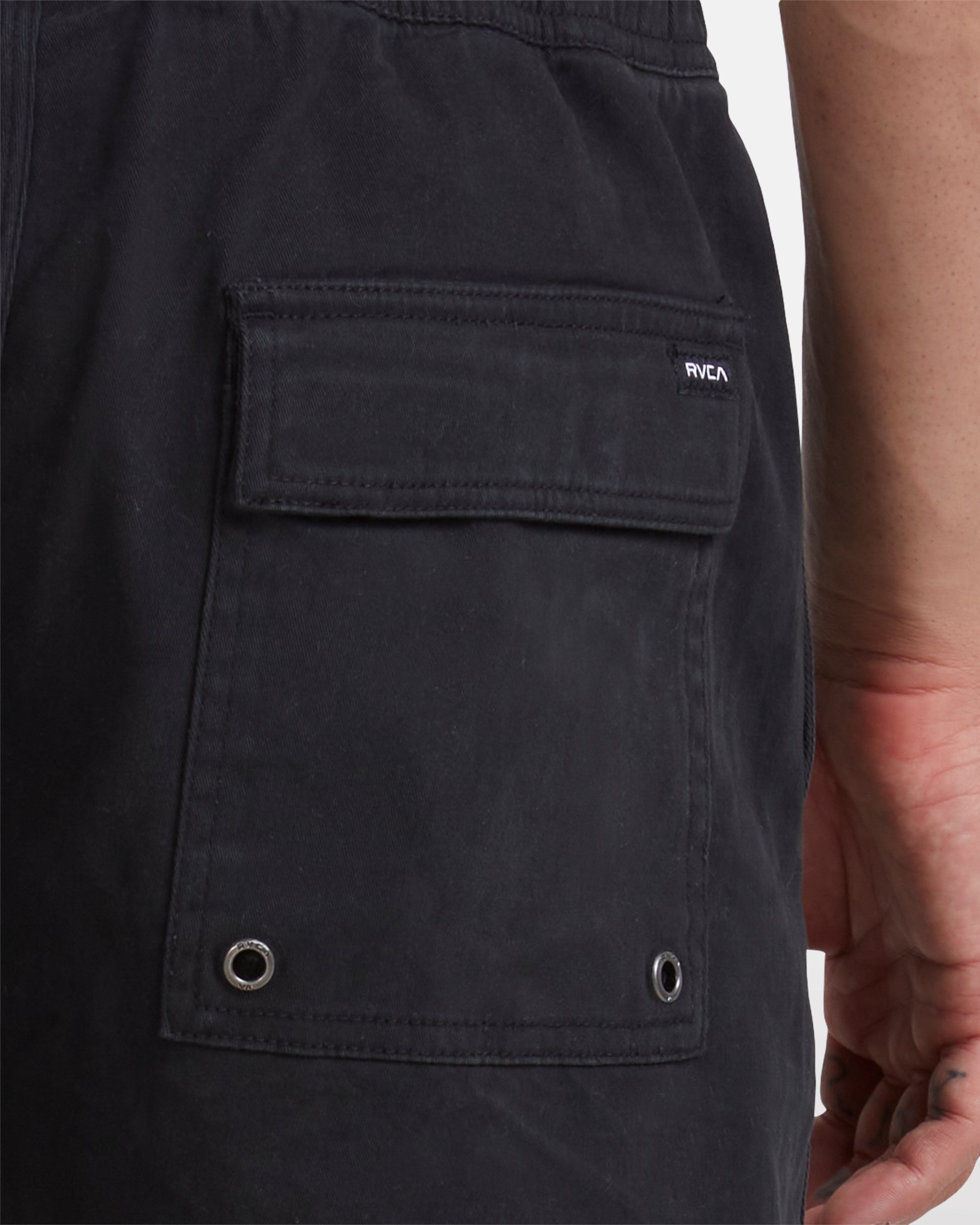 Escape Elastic Short - Black