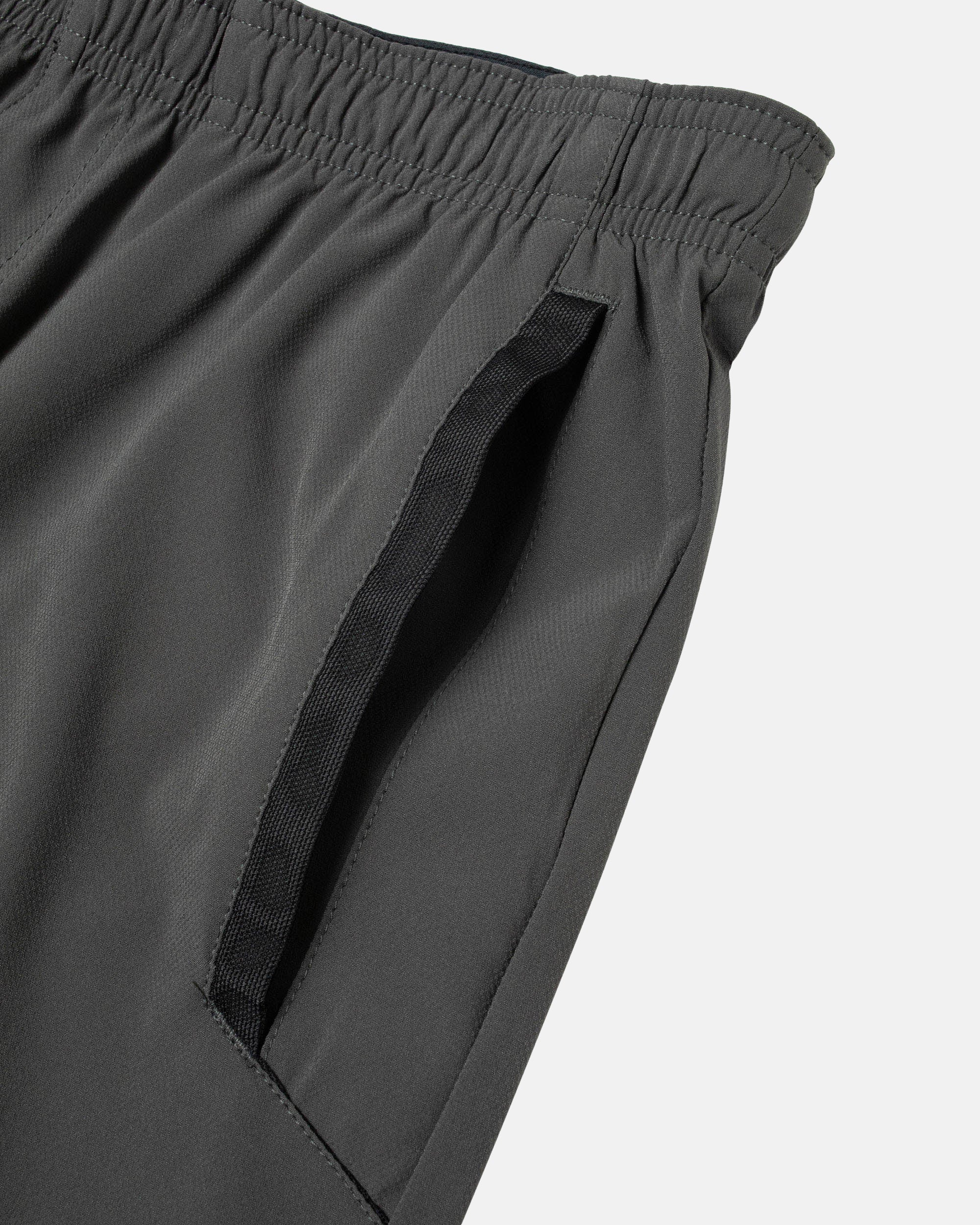 Yogger Stretch 17" Short - Slate